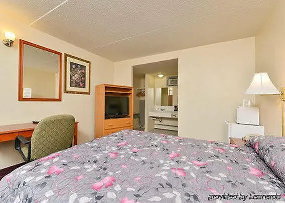 Economy Inn Edmonton Hotel