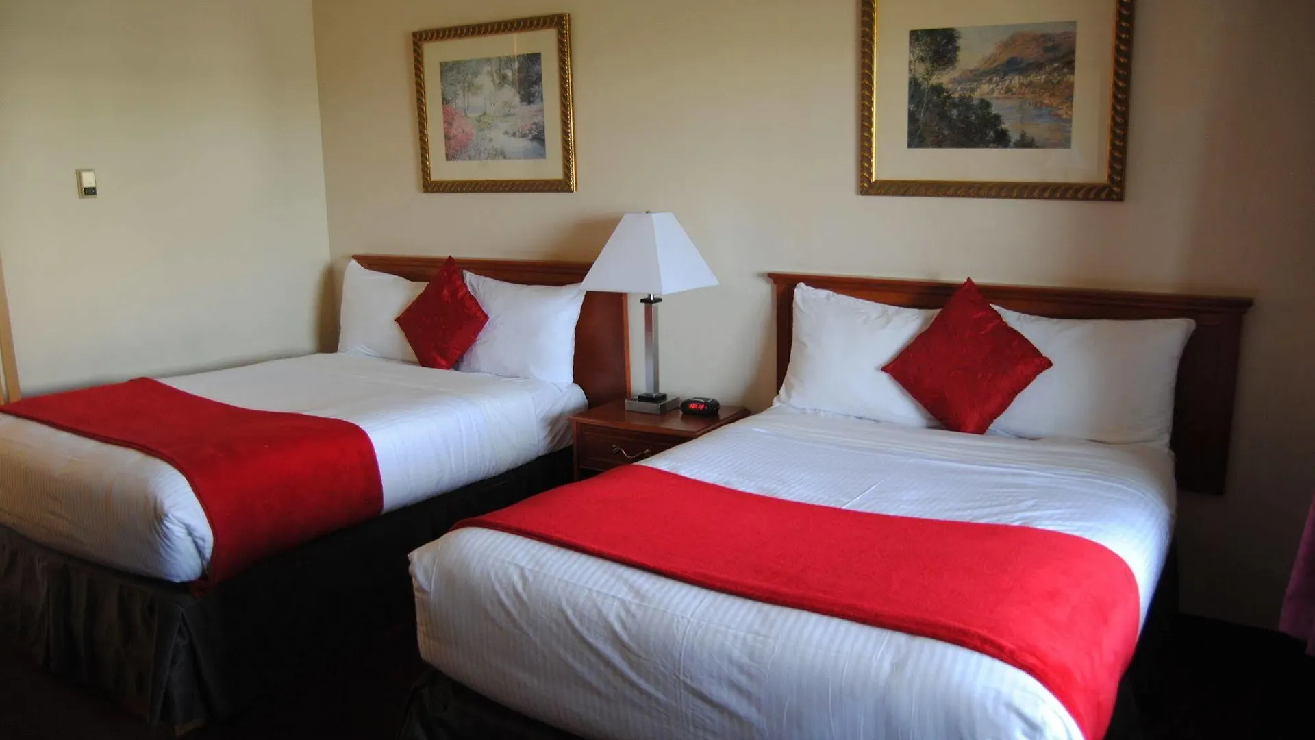 Economy Inn Edmonton Hotel